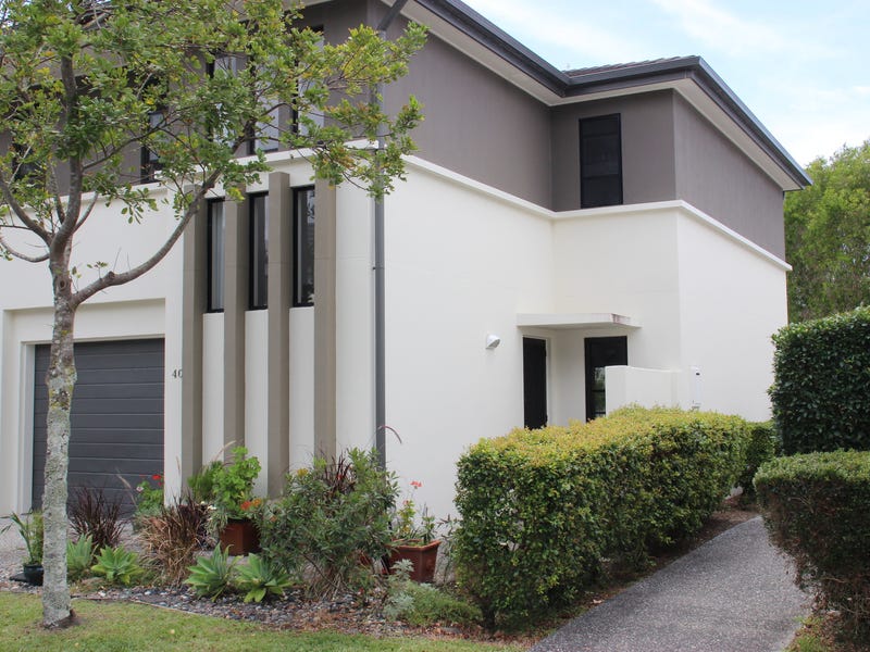 Modern Townhouse in superb location 6