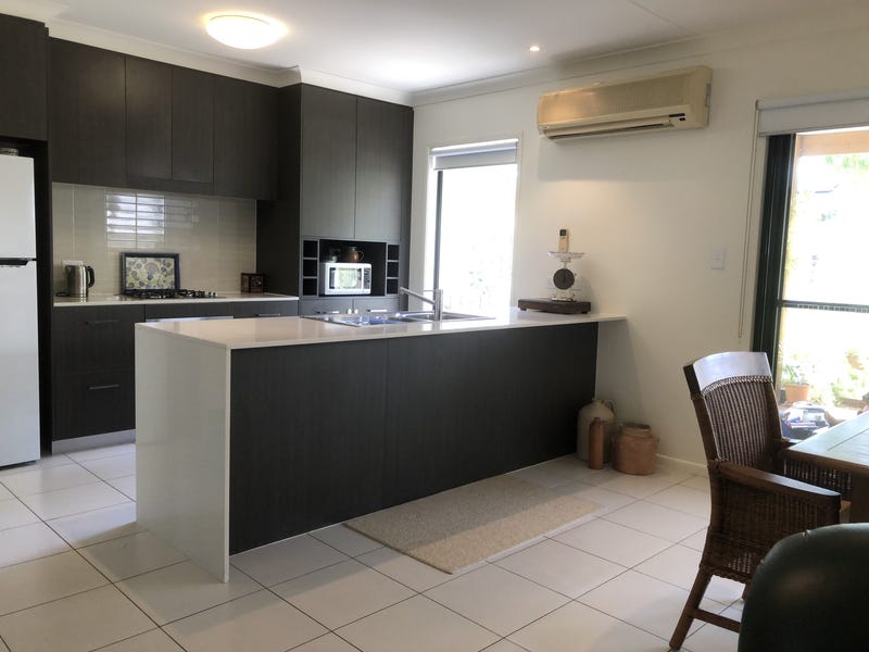 Modern Townhouse in superb location 7