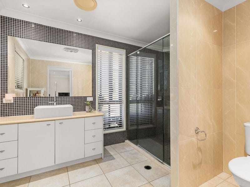 In negotations/Under Offer   11
