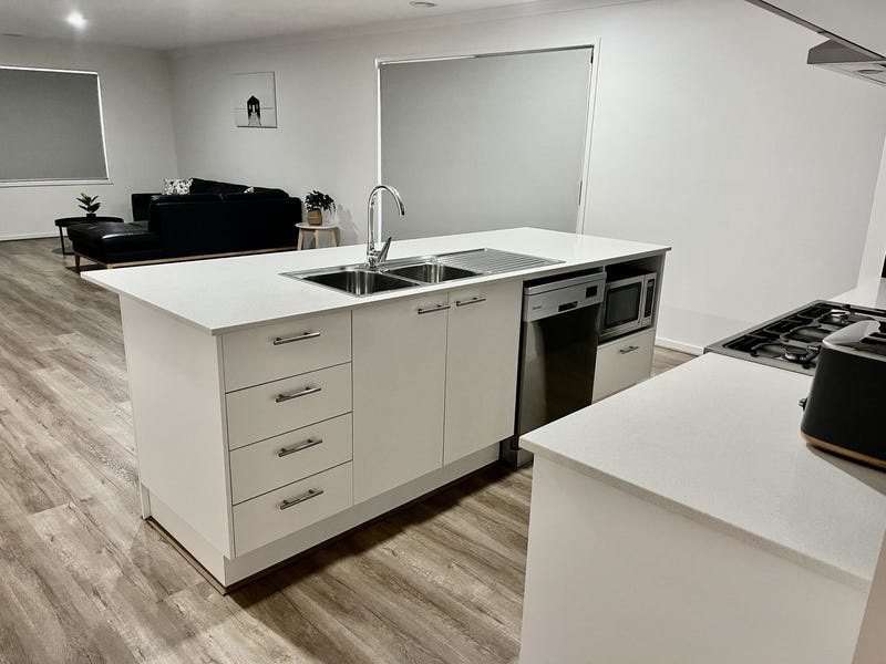 Brand New modern Beauty, Ready 4