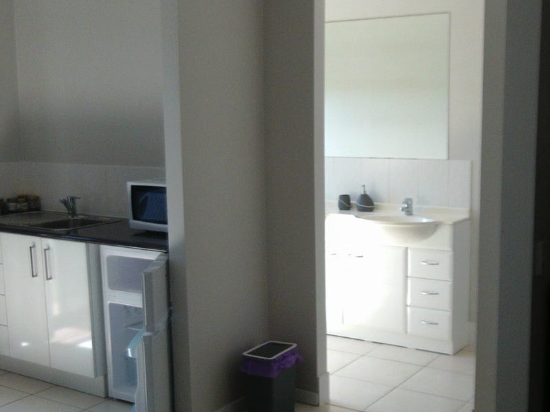 Versatile House for Sale 27
