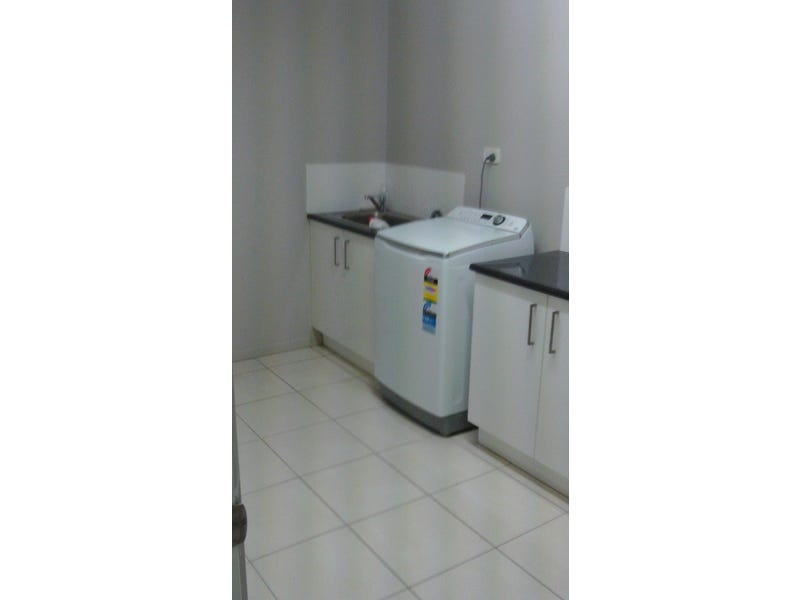 Versatile House for Sale 32