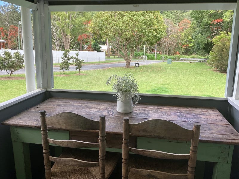 Highly sought after Currumbin Valley 11