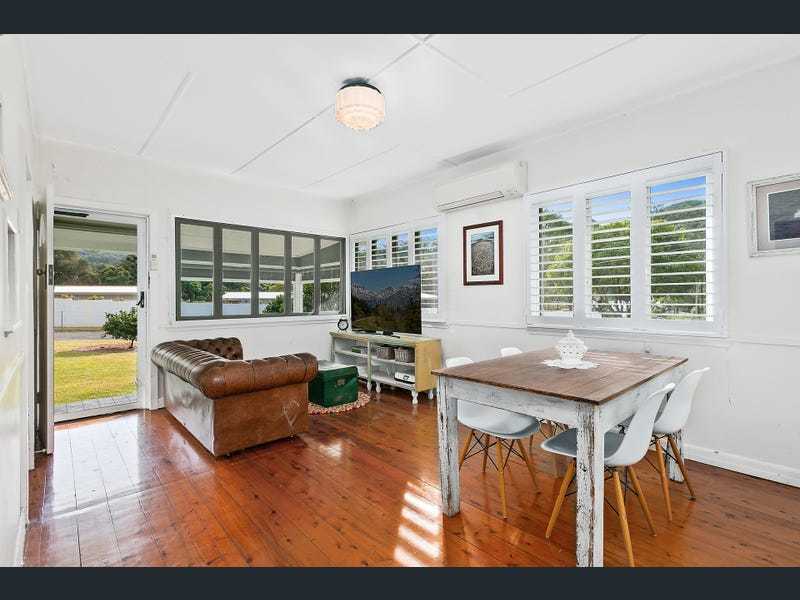 Highly sought after Currumbin Valley 6