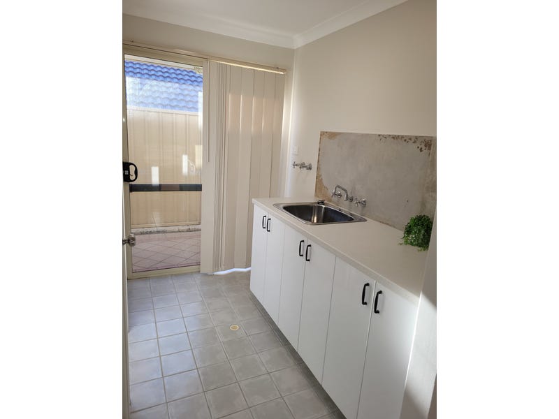 Move straight in, nothing to 12