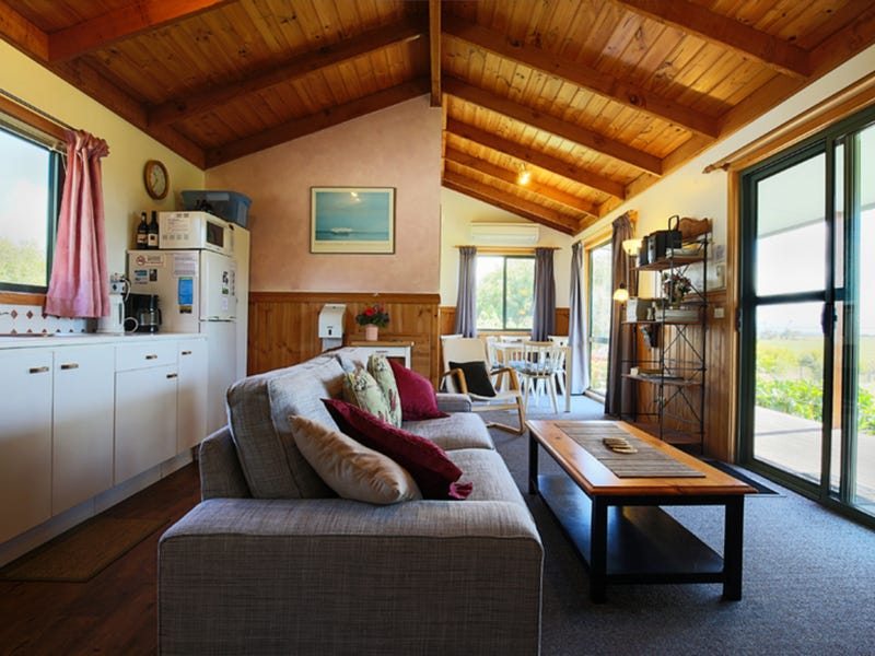 Buln Buln Cabins for sale 11