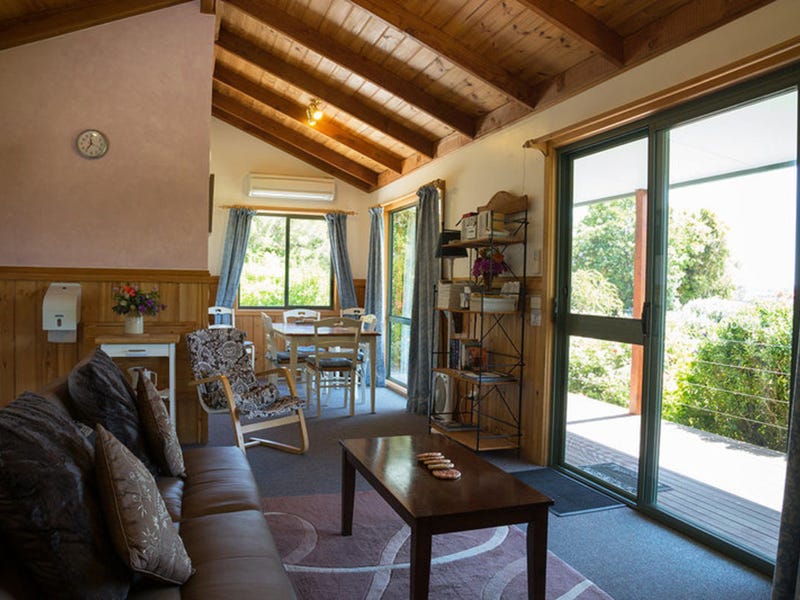 Buln Buln Cabins for sale 16