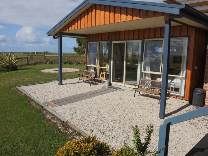 Buln Buln Cabins for sale 24