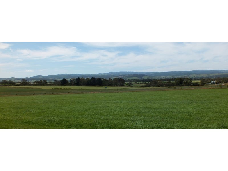 202 fabulous acres 3