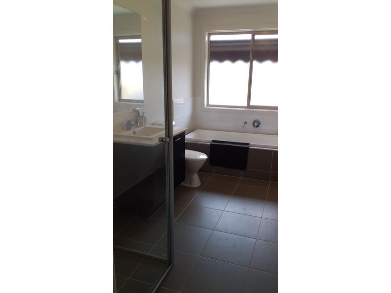 modern 2 year old home 6