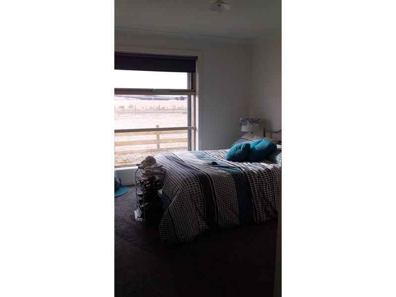 modern 2 year old home 7