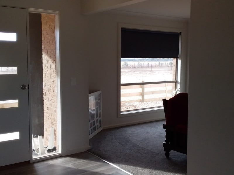 modern 2 year old home 8