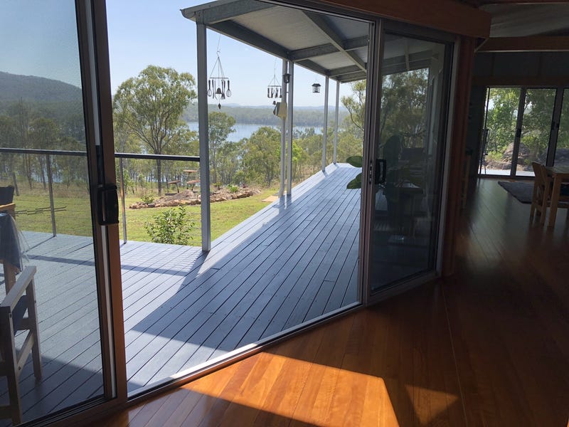 104 acres – Socially distance yourself at your own awesome lakehouse!