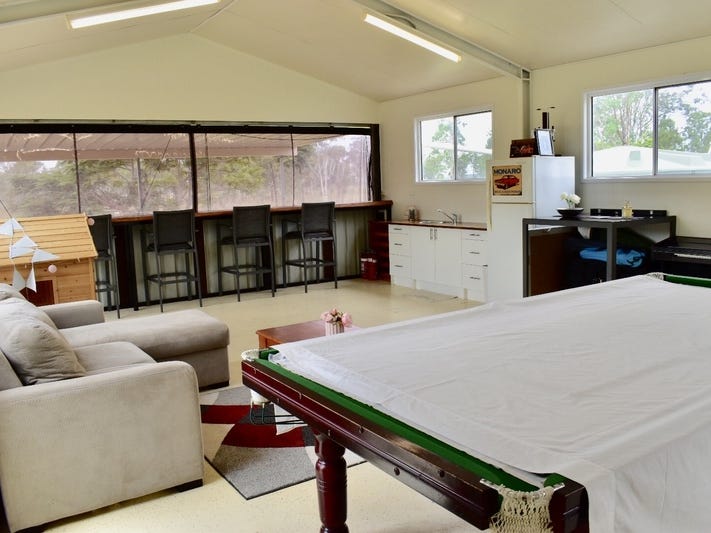 Charming Property. Ready for new 33