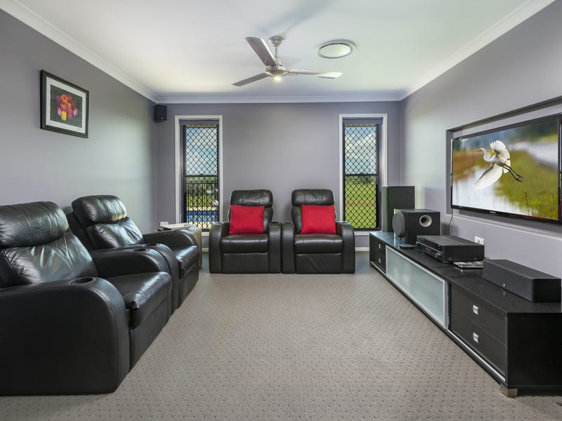 Quiet country living with panoramic 14
