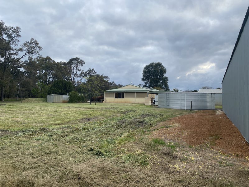Rural Lifestyle Property 9