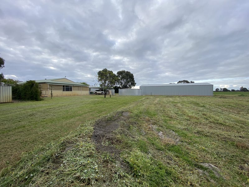 Rural Lifestyle Property 13