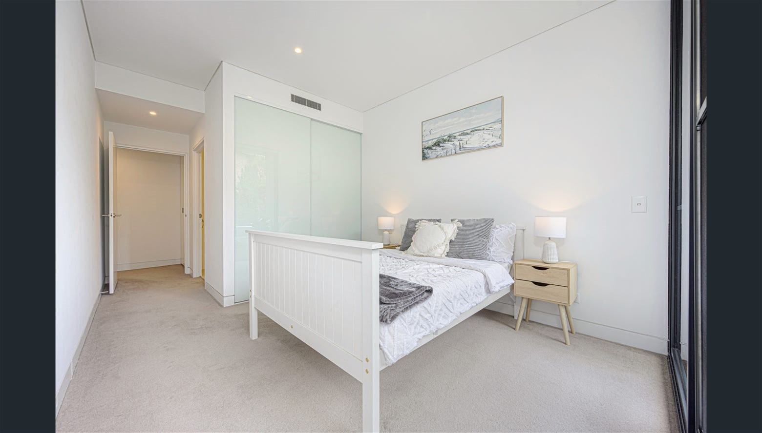 2 modern bedroom apartment for 6