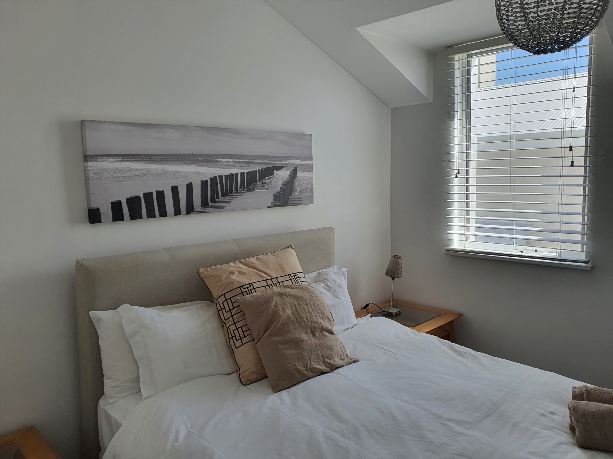 Absolute beachfront executive villa 5