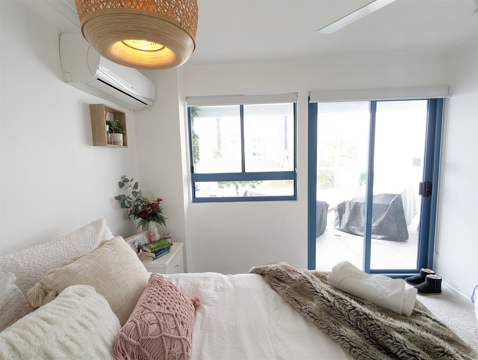 Fully furnished 2 bed 2 13