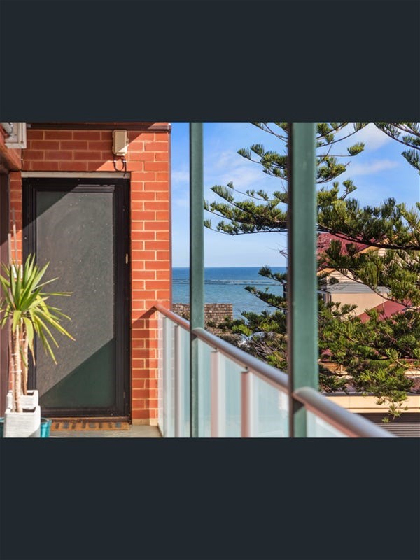 Renovated 2 bedroom unit to 10