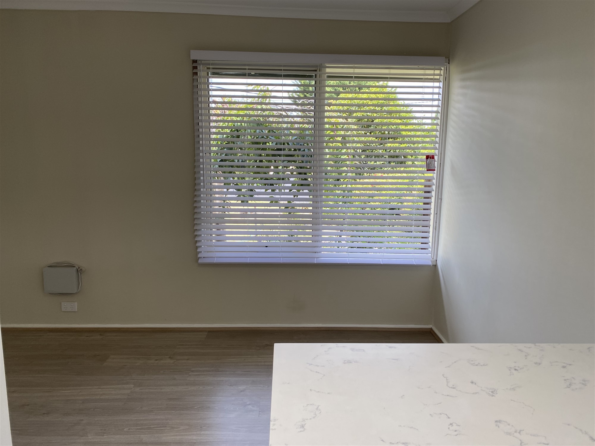 Close to Schools, Shops and 5