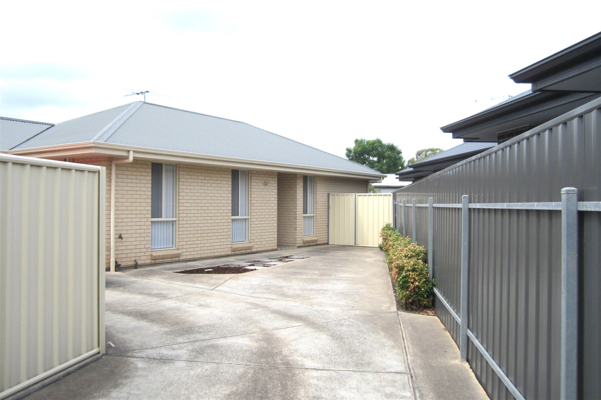 3 Bedroom, low maintenance. quality 3