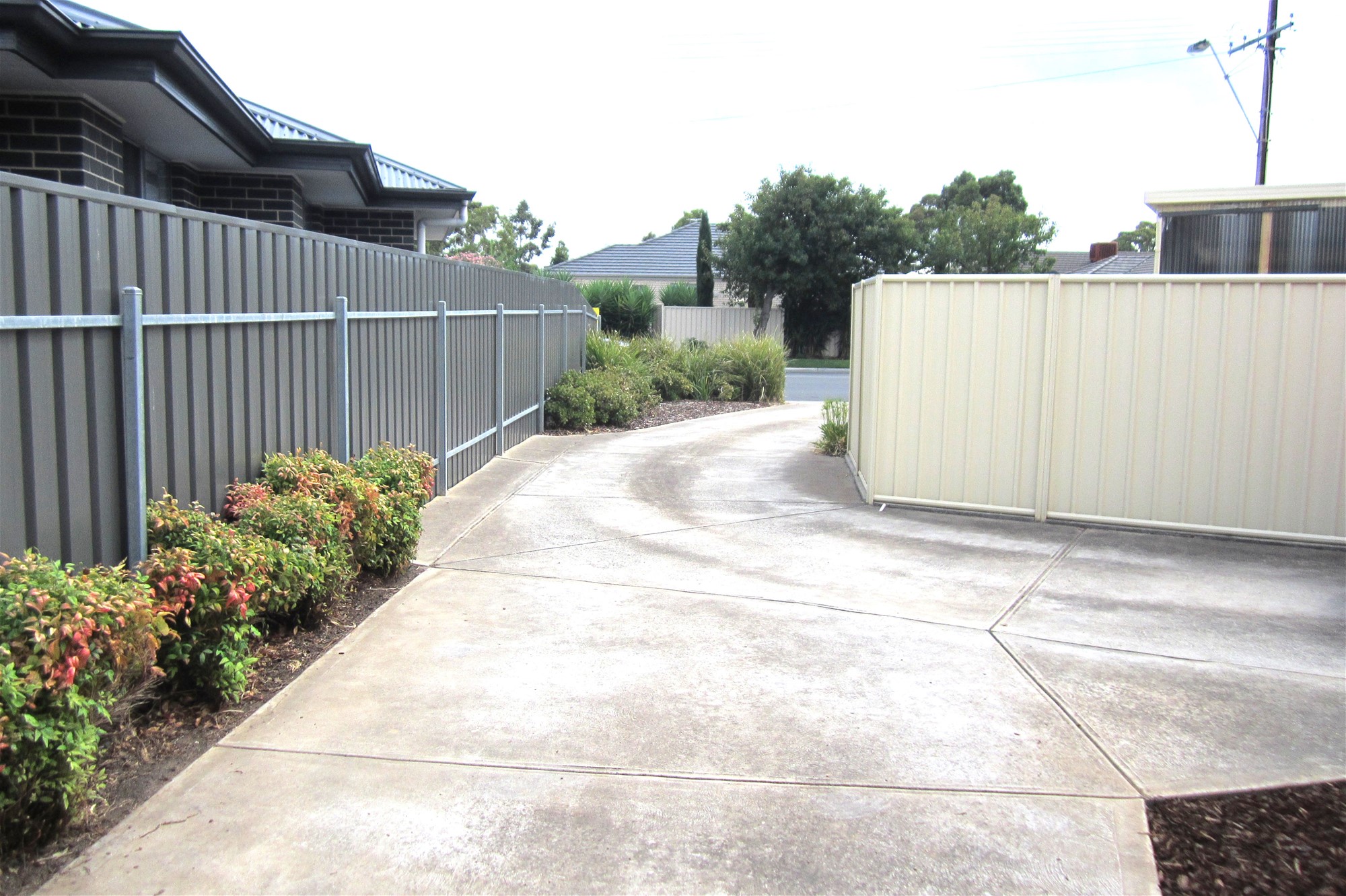 3 Bedroom, low maintenance. quality 4