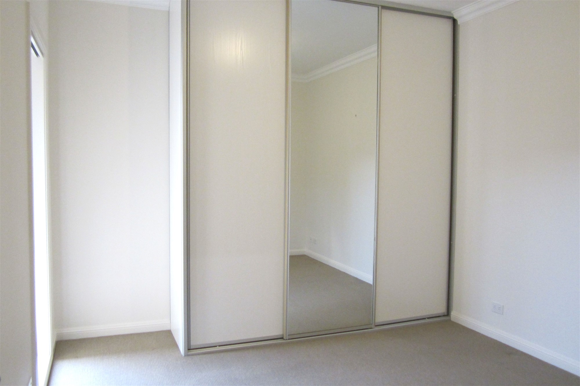 3 Bedroom, low maintenance. quality 10