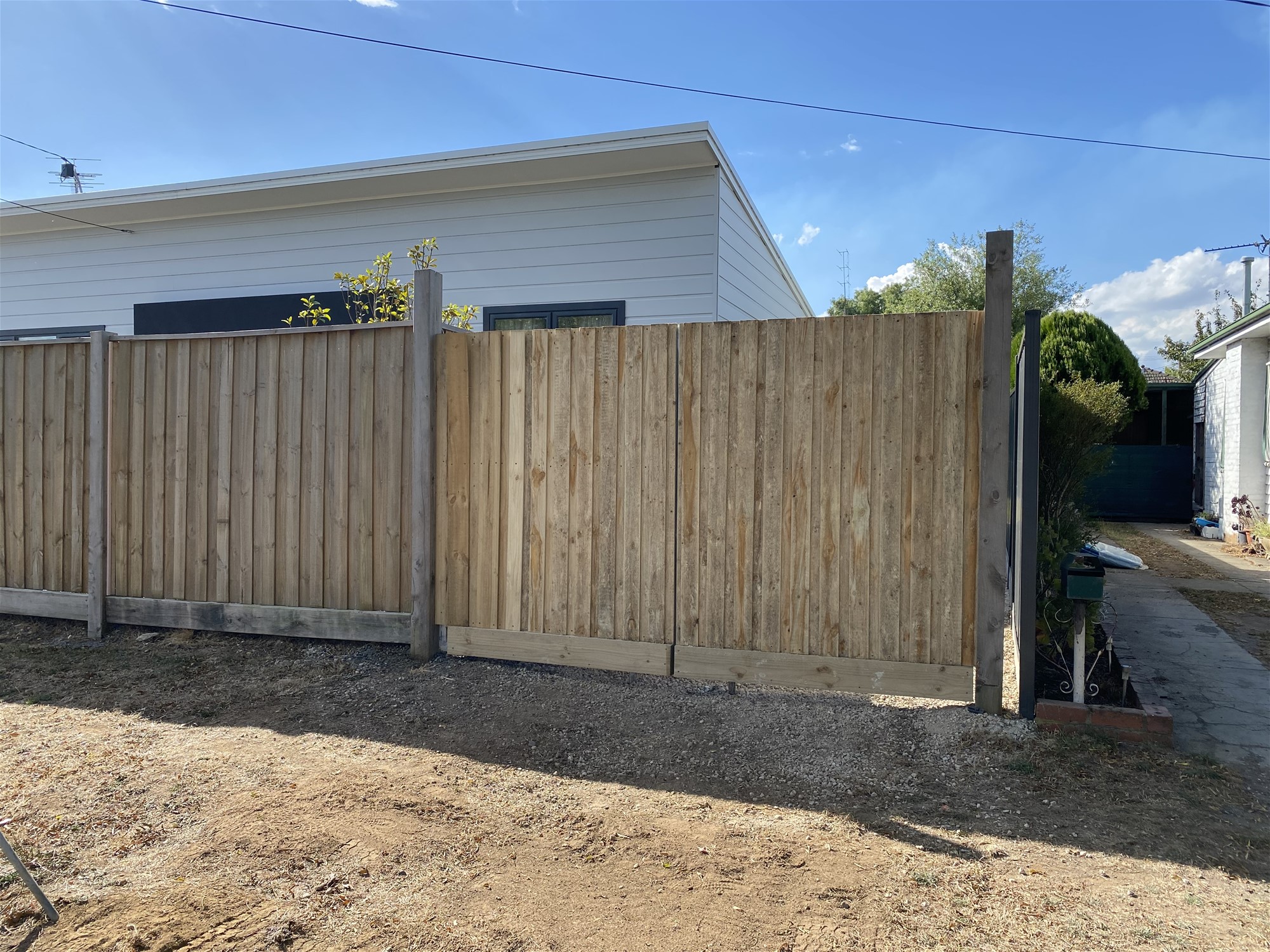 2 driveways both secured. Suitable 18