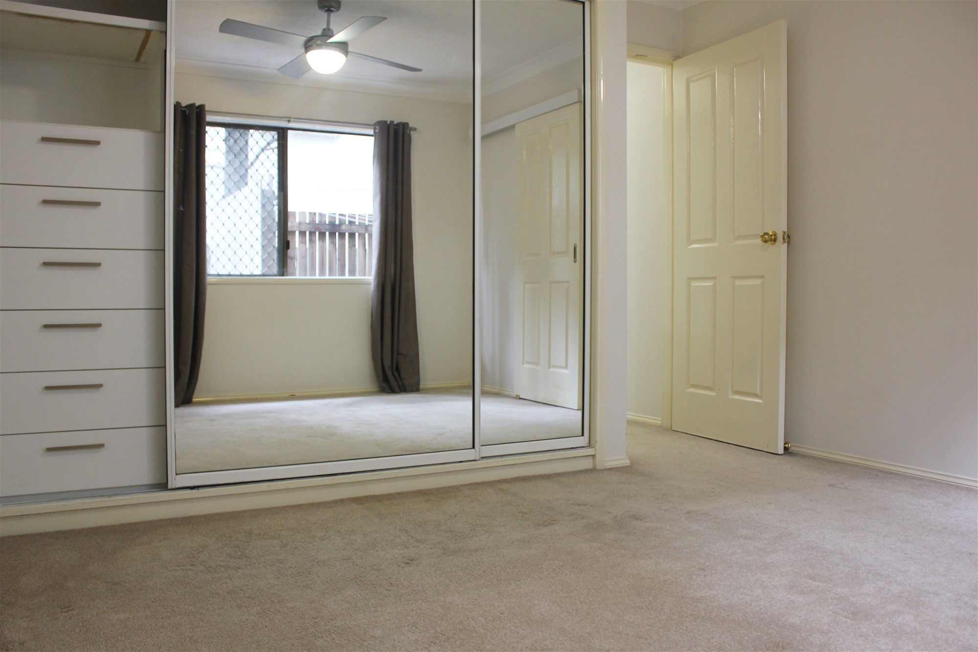 Ground floor Unit with two 5