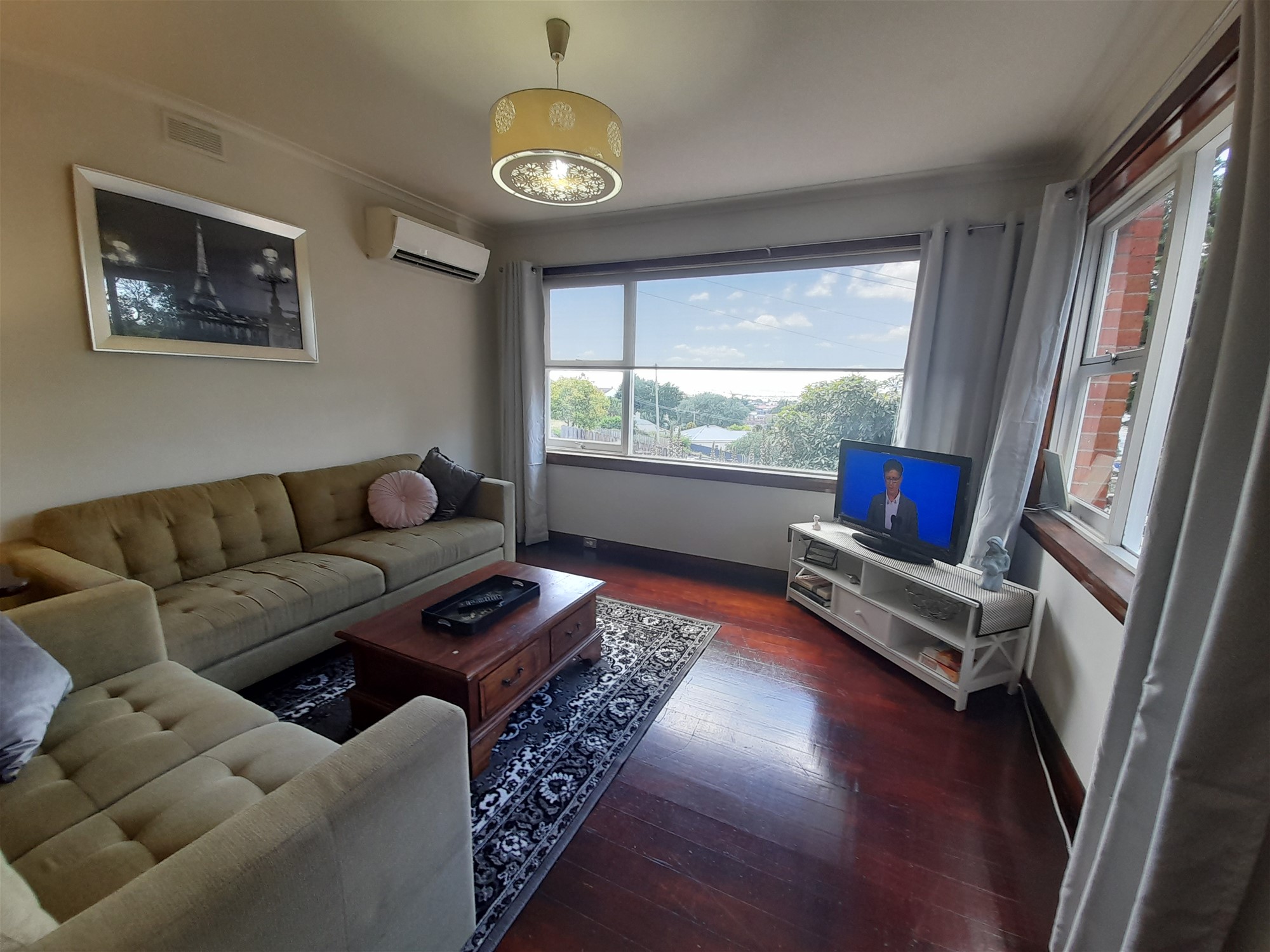 FULLY FURNISHED SELF CONTAINED ONE BEDROOM APARTMENT