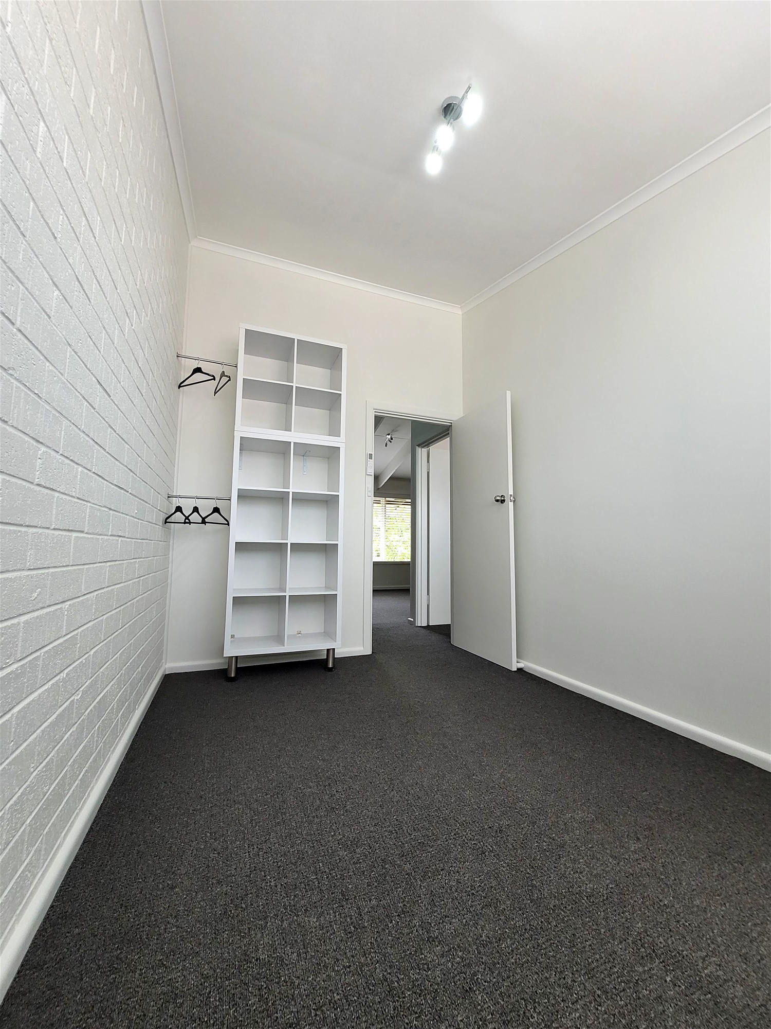 Location, location, location. Beautiful townhouse 12