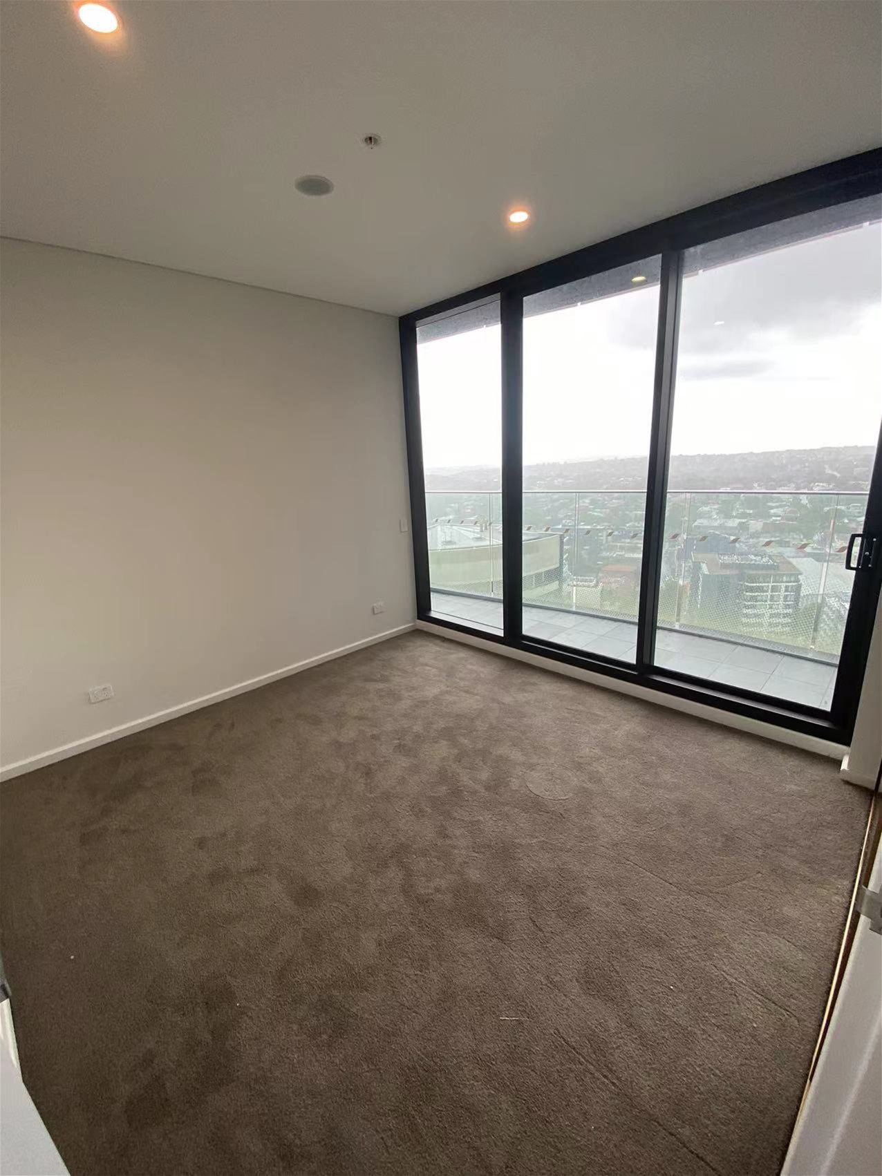 St Leonards brand new 2 7