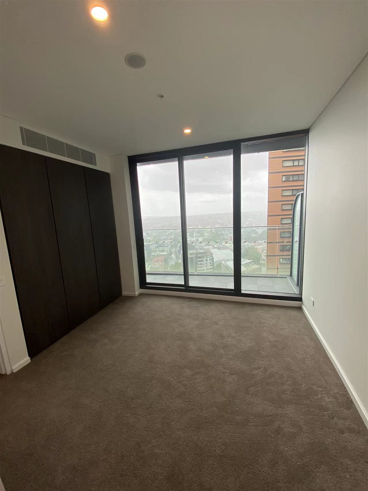 St Leonards brand new 2 8