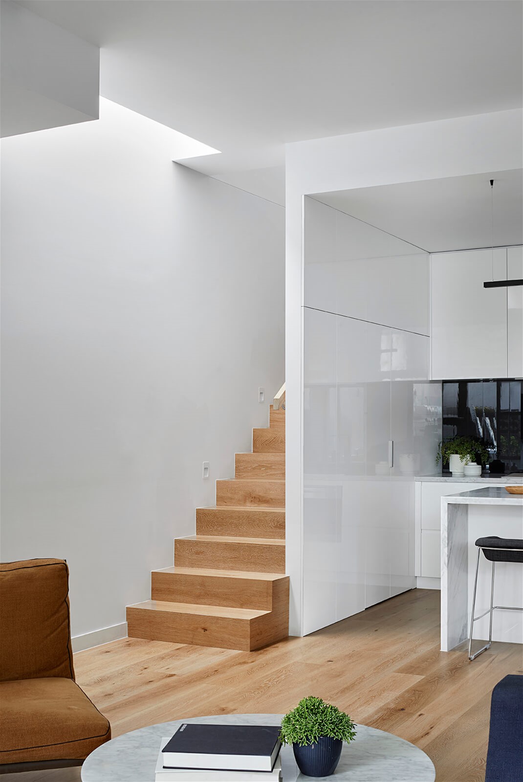 Stunning Architecturally Renovated 3 Bedroom 6