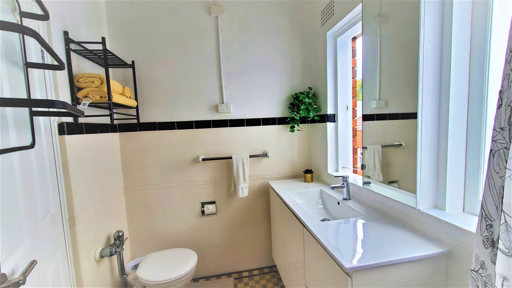 2 Bedroom Furnished or Unfurnished 6