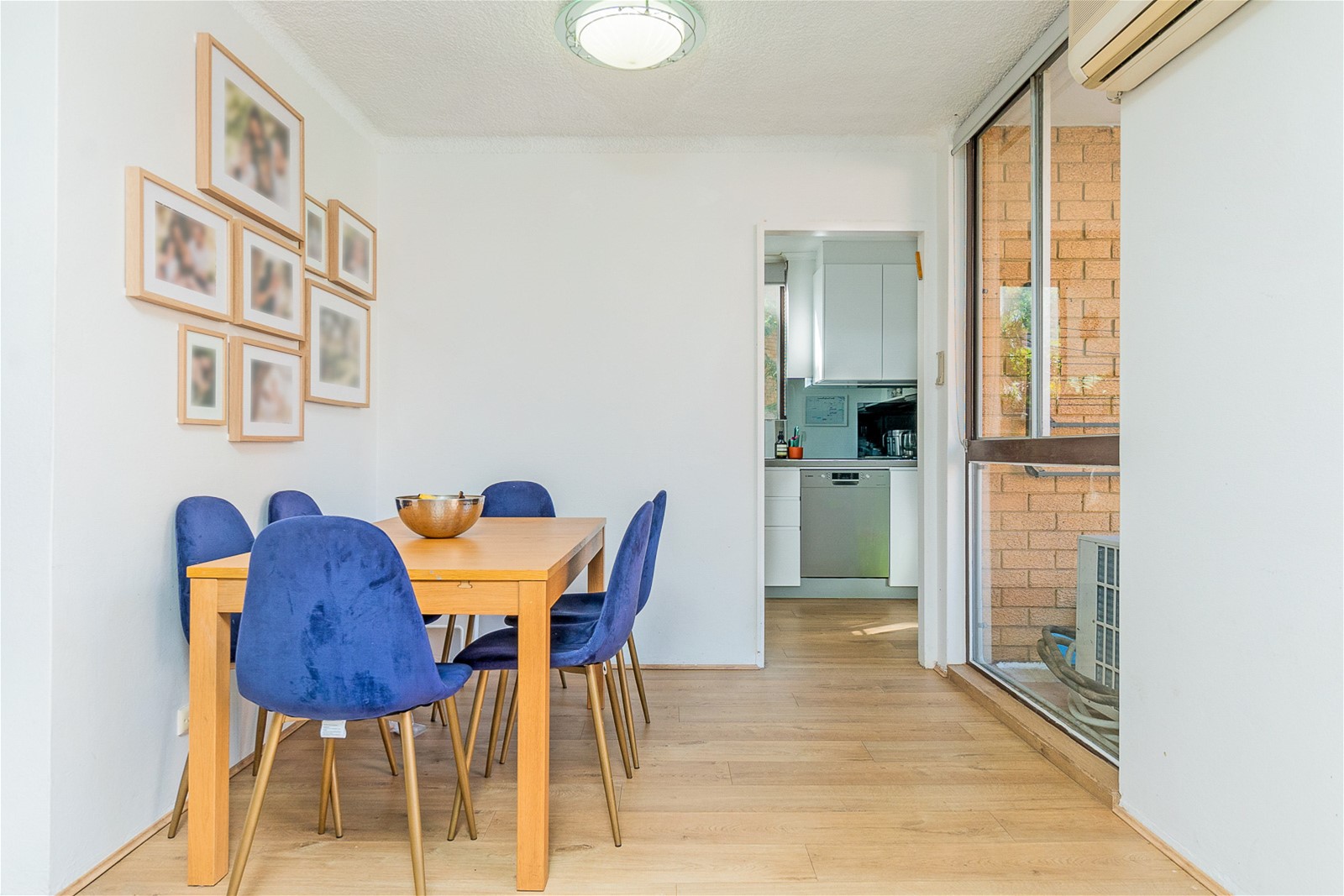 Spacious 2x Bedroom unit with 3