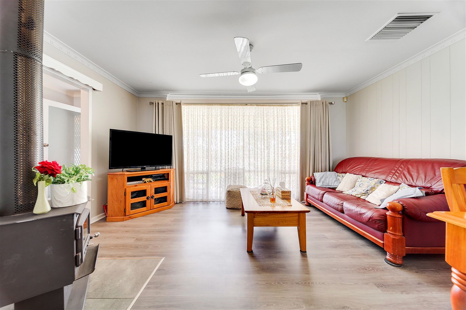 Well maintained, fully renovated house 8