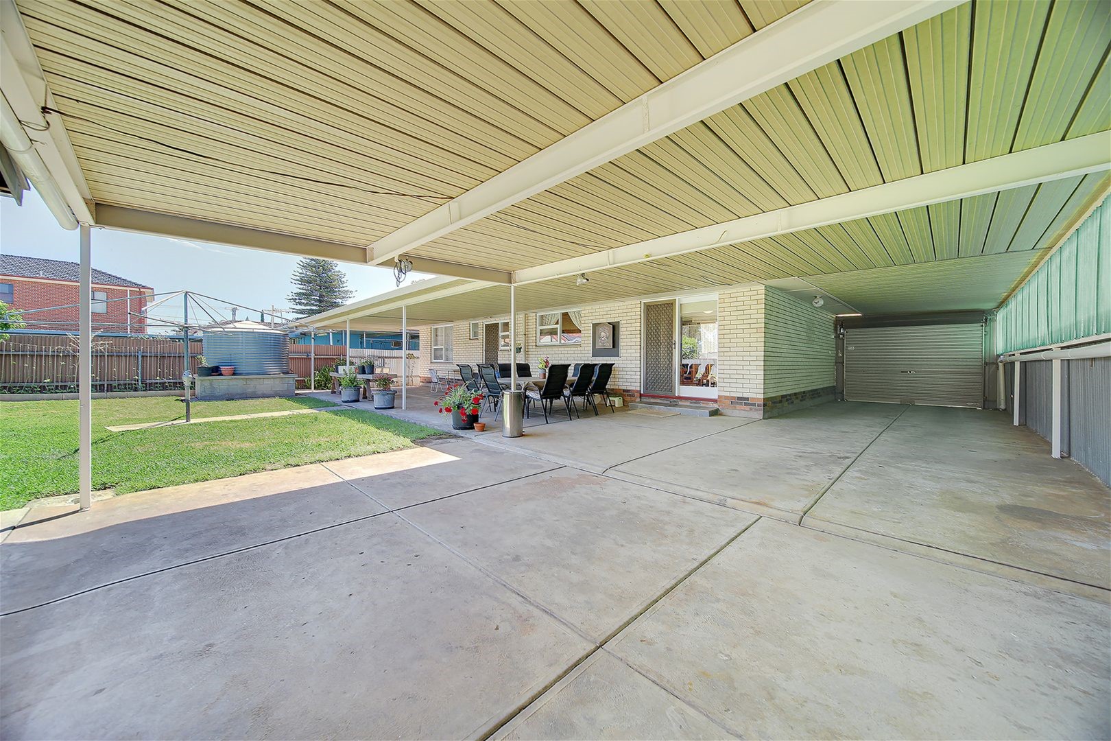 Well maintained, fully renovated house 15