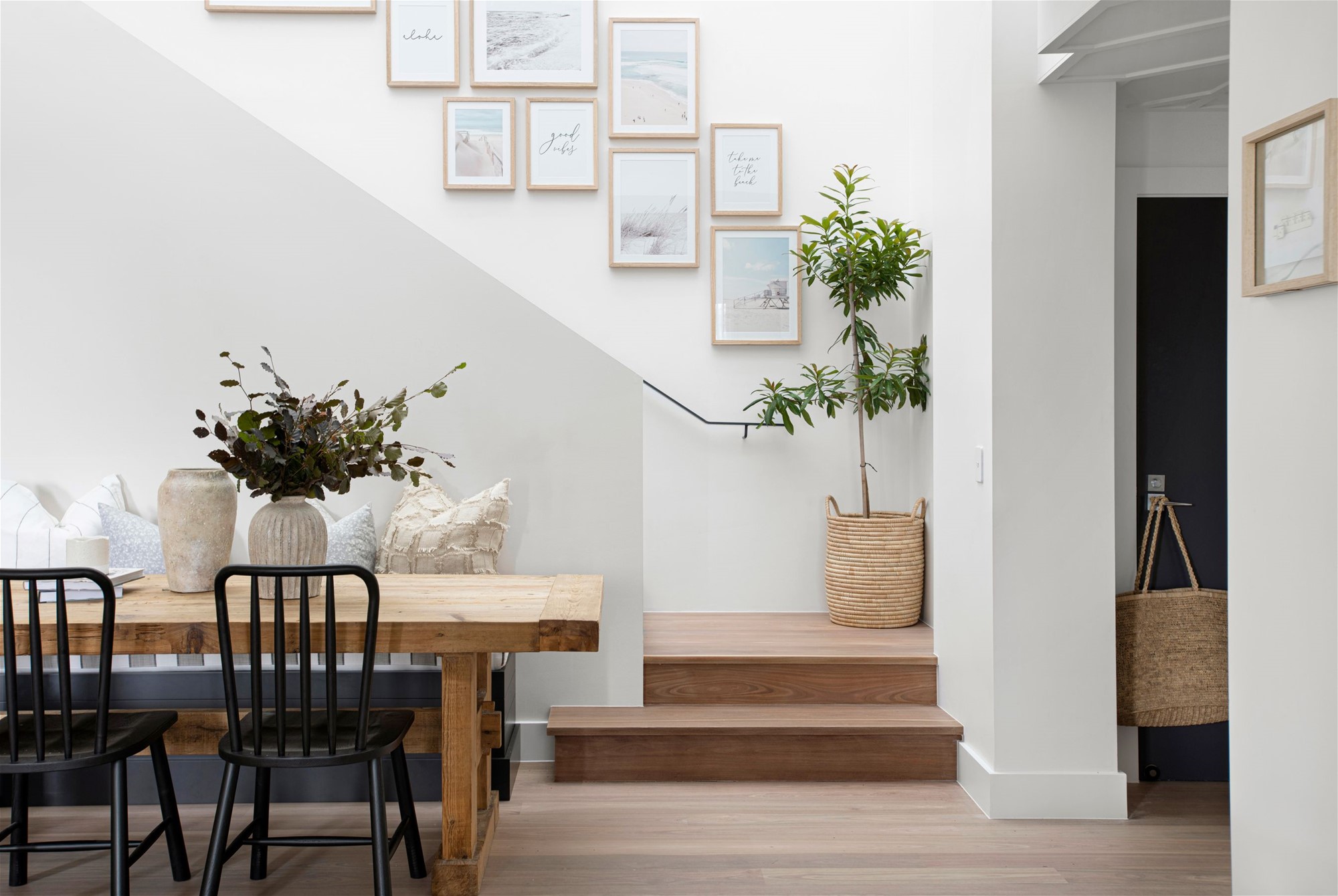 Fully furn-$1800 per week Bills 11