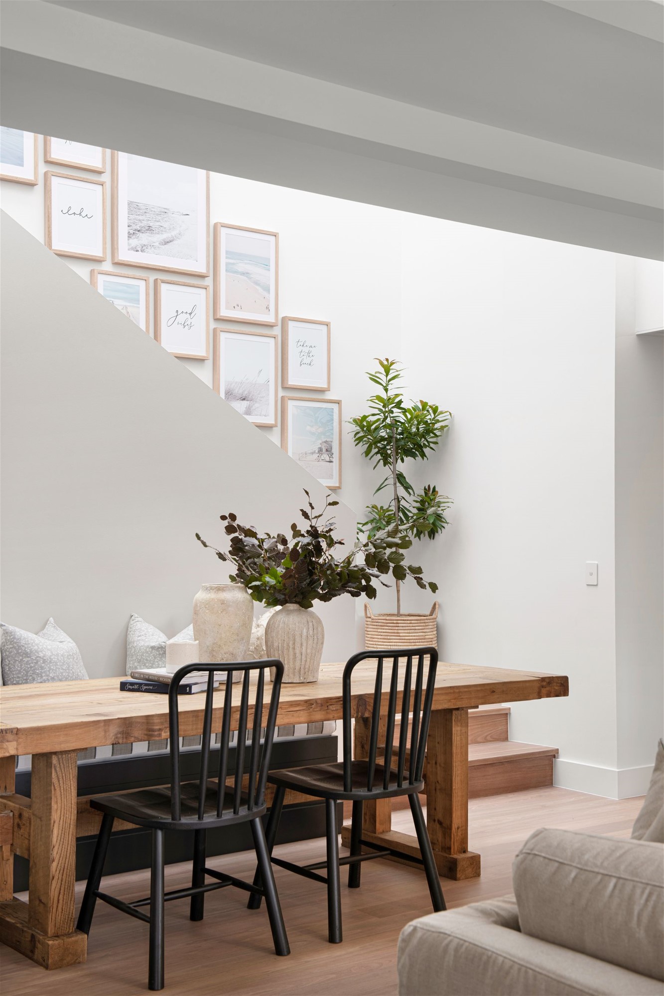 Fully furn-$1800 per week Bills 12