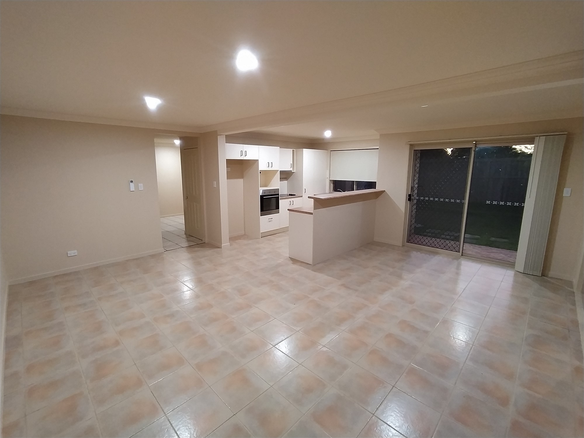 Spacious duplex, 200m from the 4
