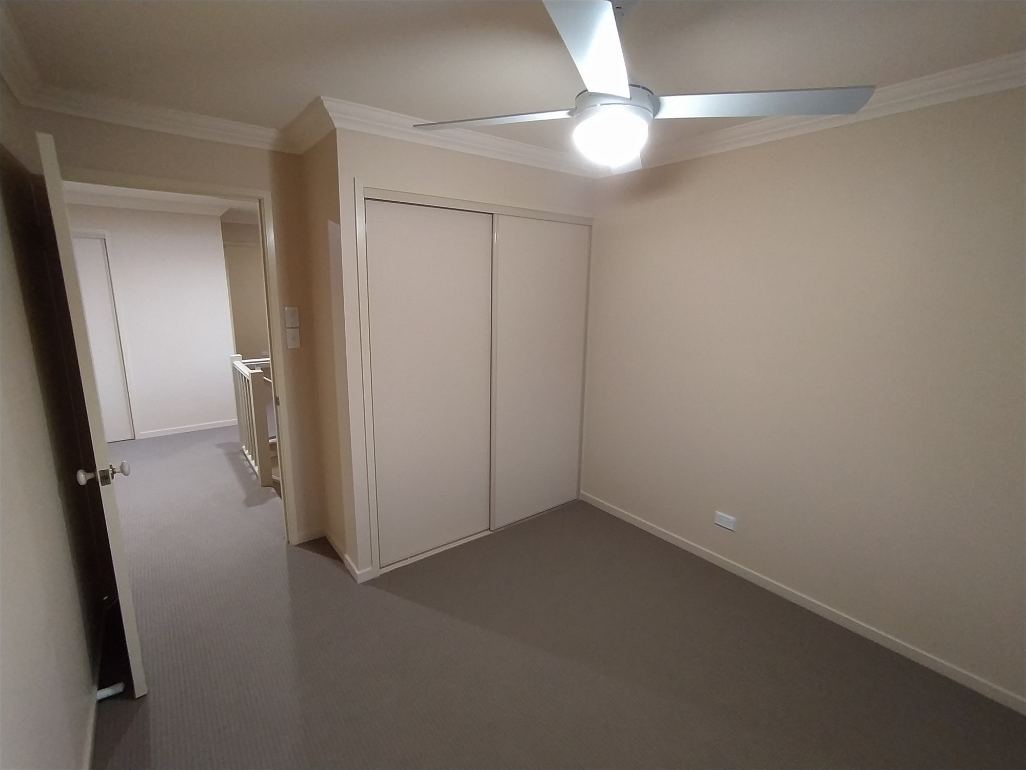 Spacious duplex, 200m from the 13
