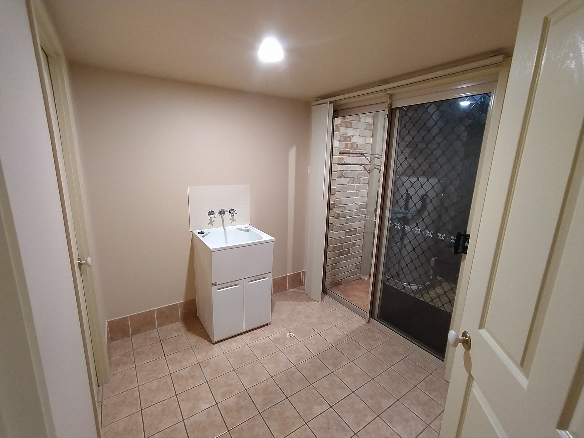 Spacious duplex, 200m from the 15