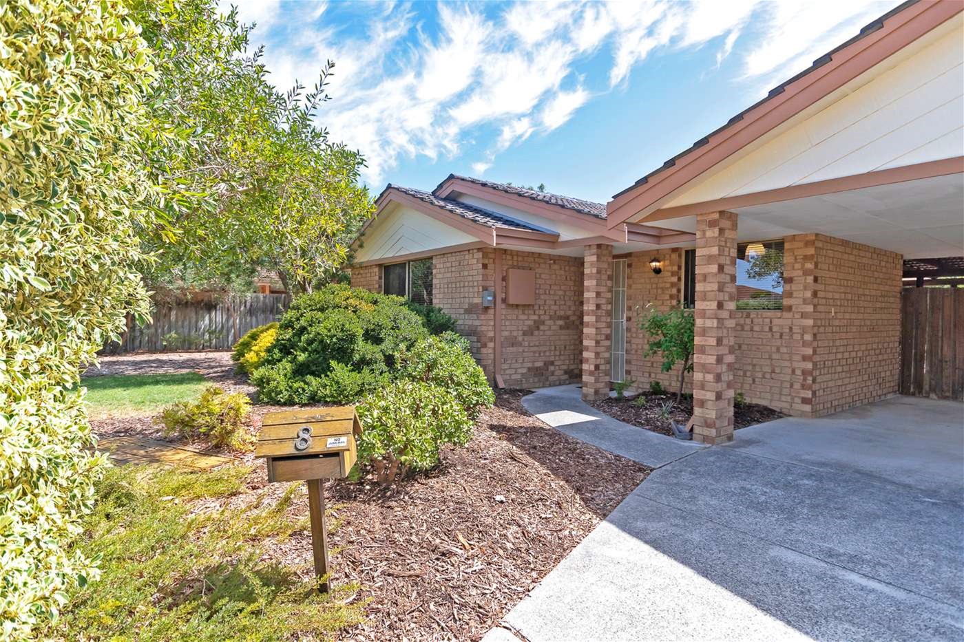 4 bedroom, pet friendly with 5