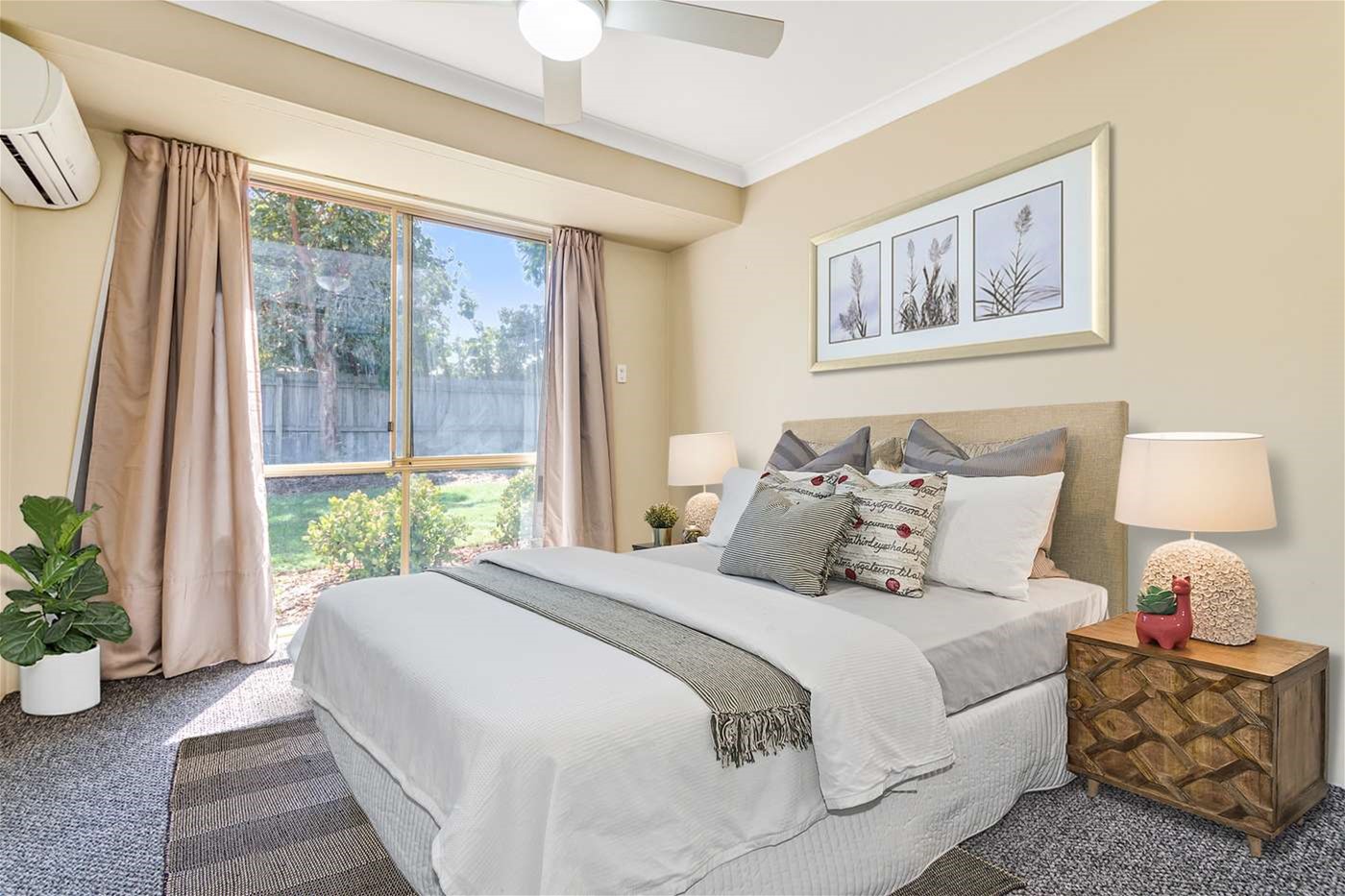 4 bedroom, pet friendly with 11