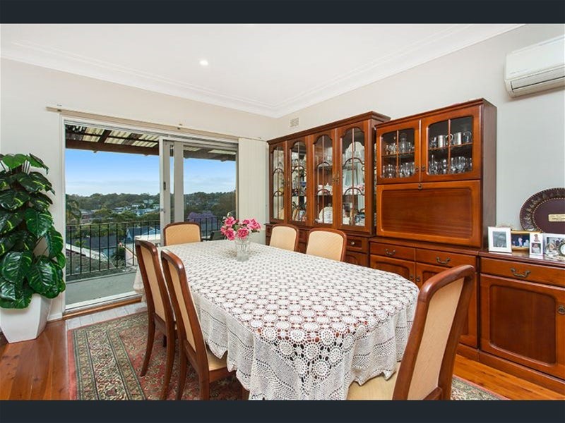 Bright Full brick 4 bedroom 7