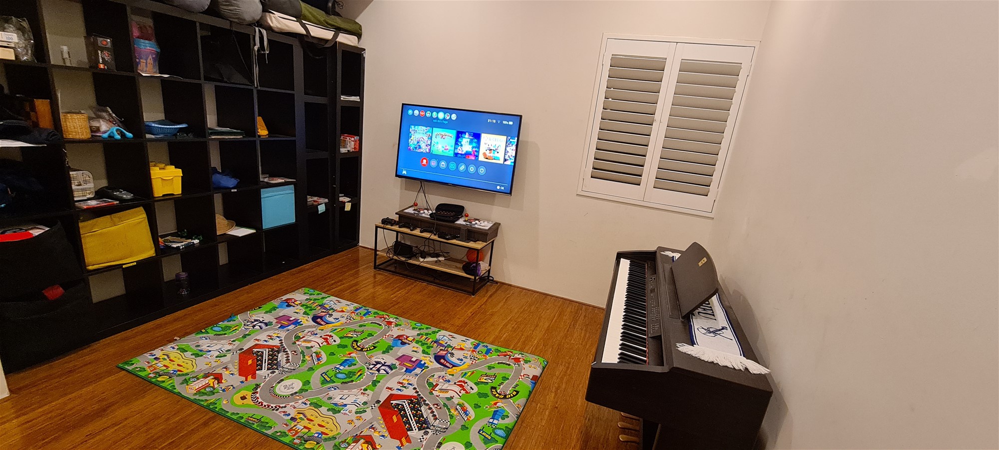 Spacious 5-Bedroom Townhouse in Yokine 10