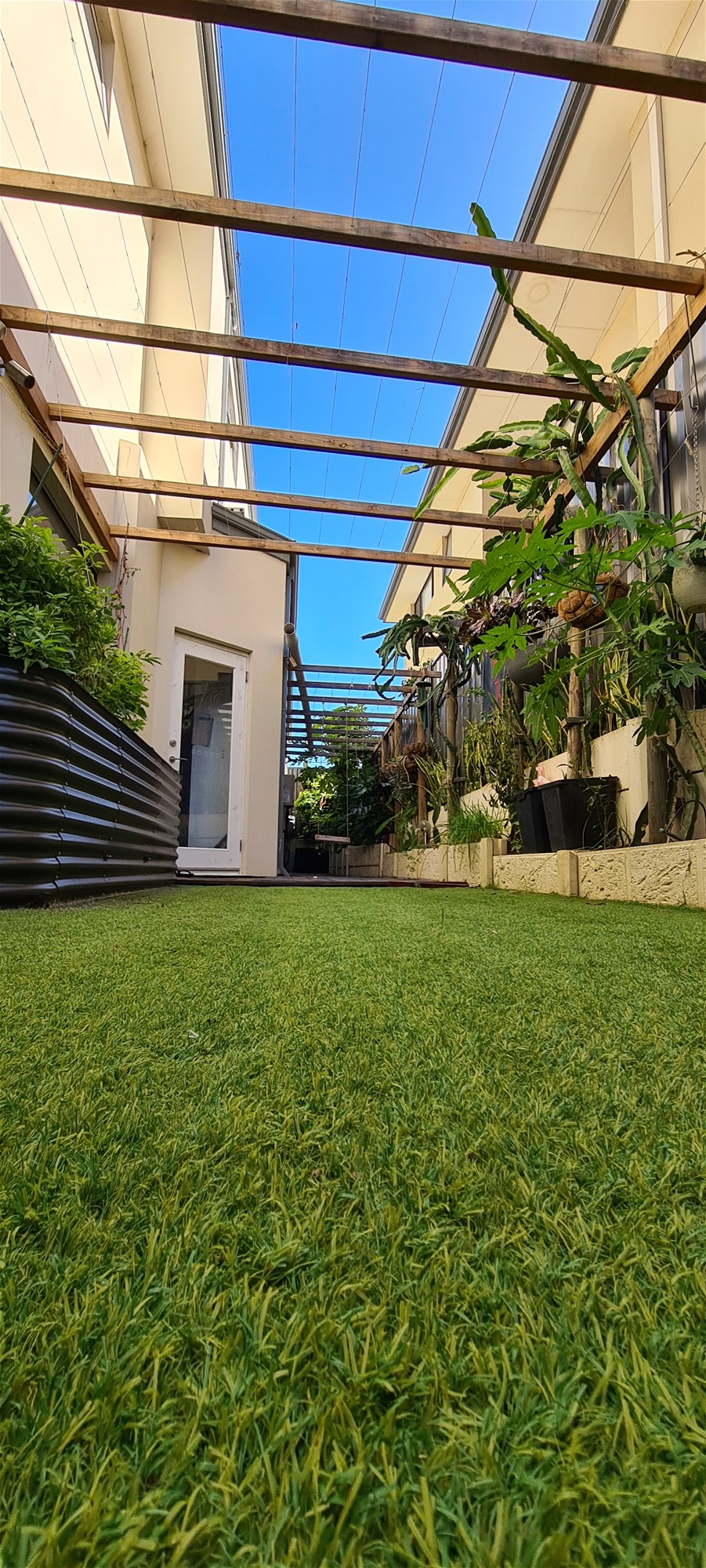 Spacious 5-Bedroom Townhouse in Yokine 31